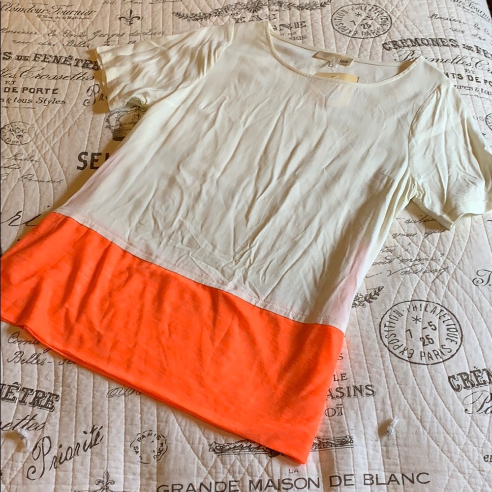 Cute Color Block Top with Fun Zipper and Slit Details